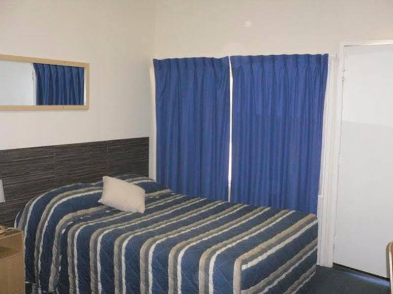 Chinchilla Motel Exterior photo